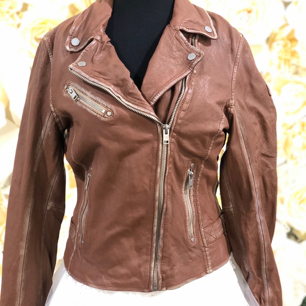 ✨Maritus Leather Coat ✨NWT! Style Sofia in Cognac!